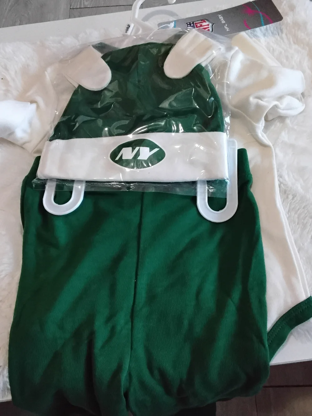 Kids White & Green 'Napping Jets Fan' 3 Pcs Set